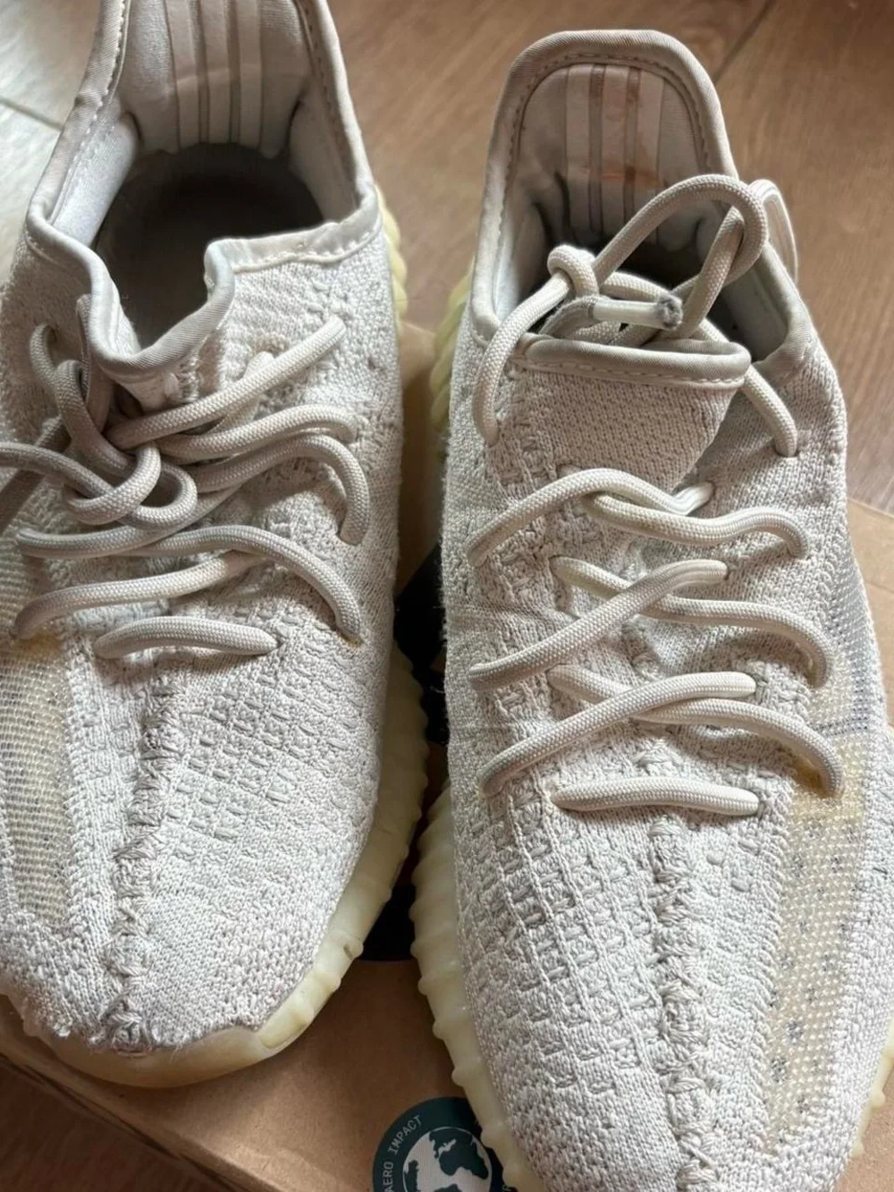 adidas Yeezy Boost 350 V2 - Bone